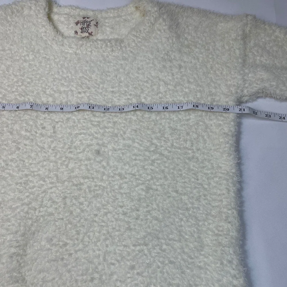 Hippie Rose Fuzzy‎ Cozy Cream Pullover Sweater Long Sleeve Size Large